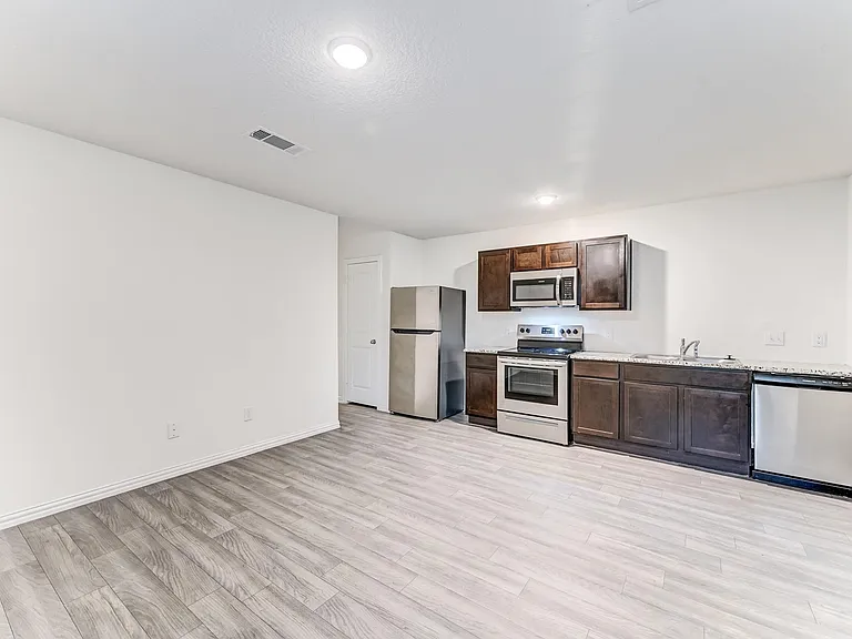 7925 Way St #A — Photo 8