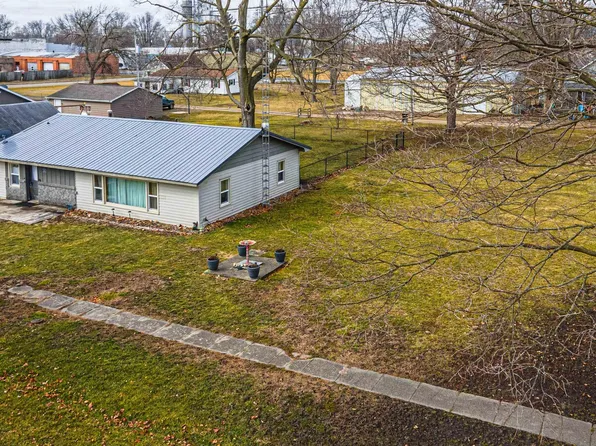 1565 Walnut St, Beason, IL 62512