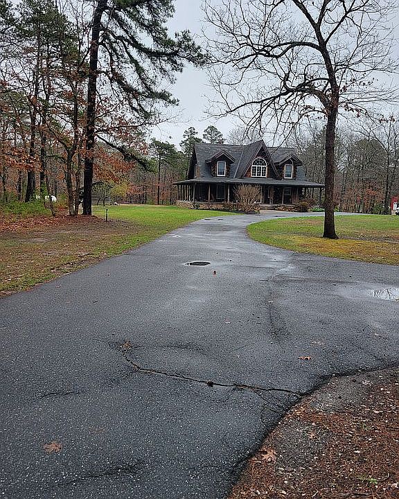 2nd image of 2540 Long Ave