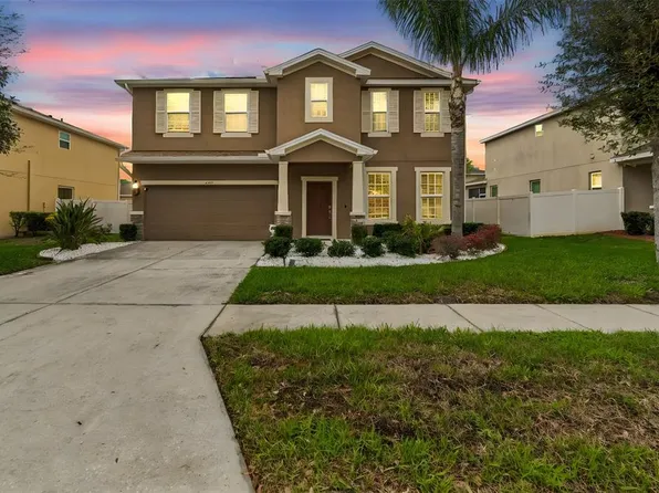 6105 Merrifield Dr, Zephyrhills, FL 33541