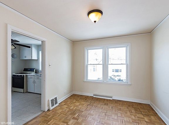 4th image of 8721 S Utica Ave