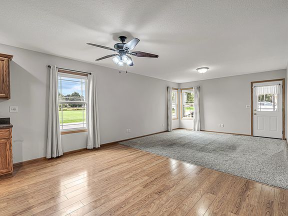 5th image of 501 Primrose Ln