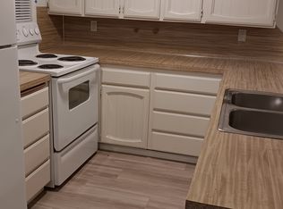 31 Lower Hadlock Rd APT 6, Pt Hadlock, WA 98339