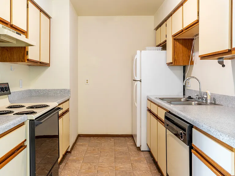 Lynn Park Apartments Welcome to historic Excelsior Springs! — Photo 31
