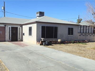 612 Essex East Dr, Las Vegas, NV, 89107