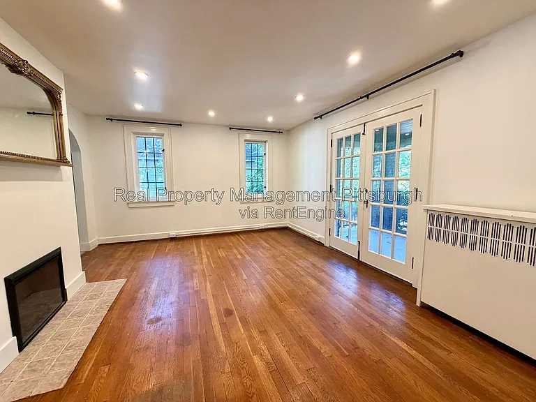 152 Gordon St — Photo 3