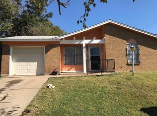 2706 NW 19th St, Fort Worth, TX 76106