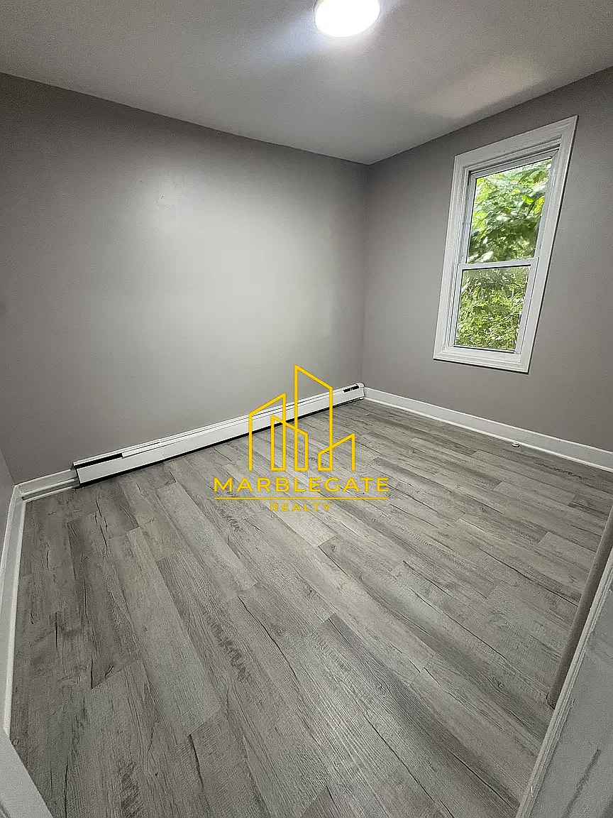 61 Tillinghast St — Photo 2