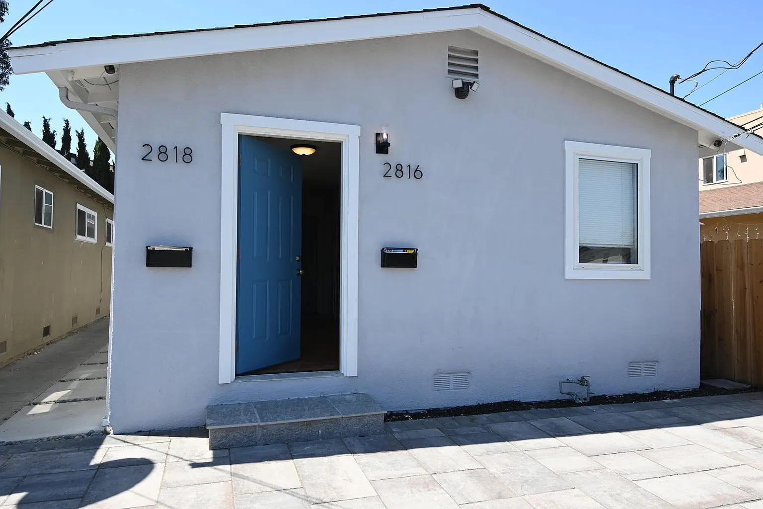 2816 Curtis Ave photo 1