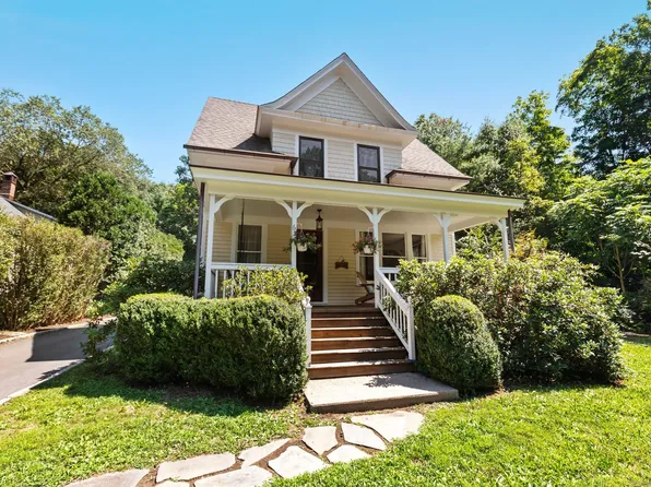 65 Padanaram Road, Danbury, CT 06811