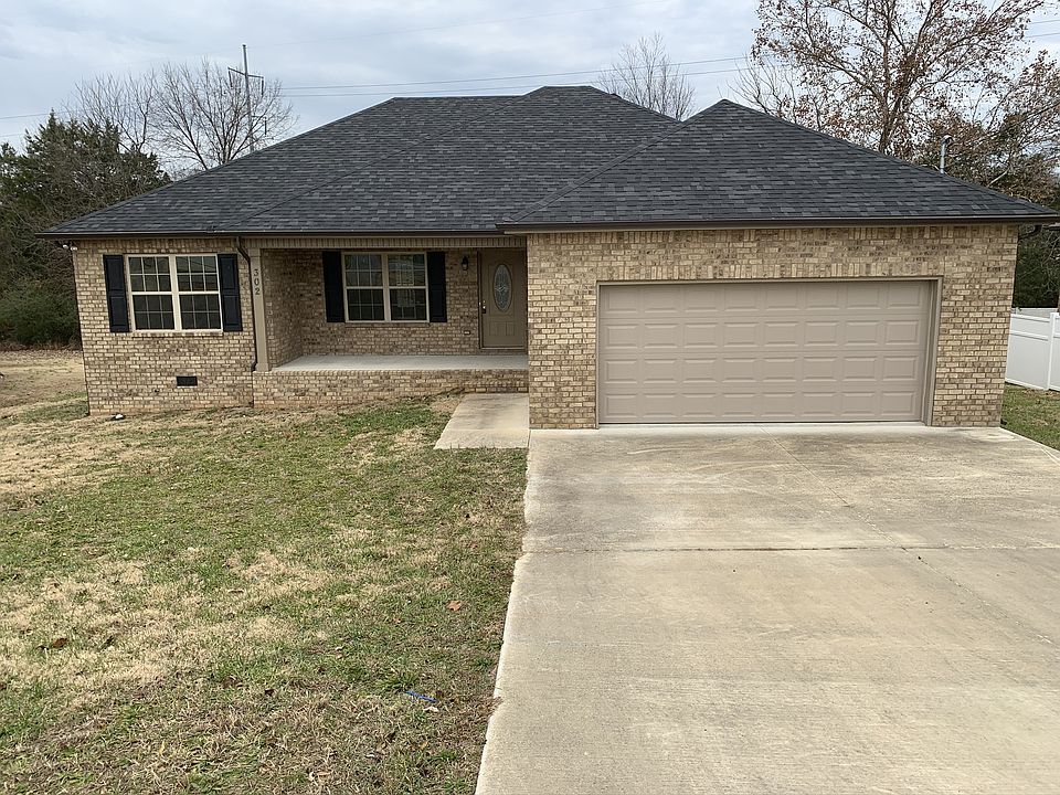 1st image of 302 Shelby Cir