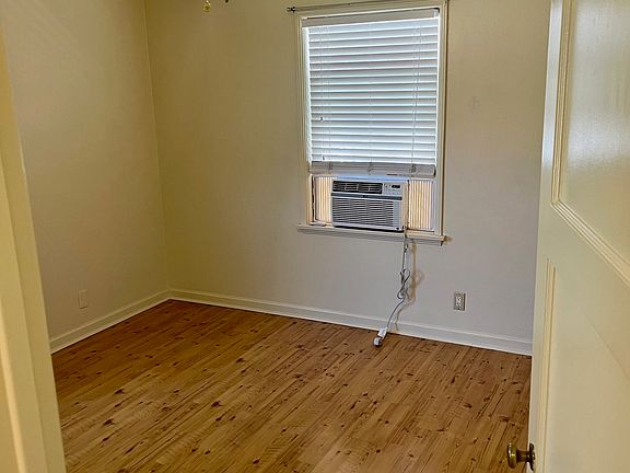 4th image of 729 E Angeleno Ave #B