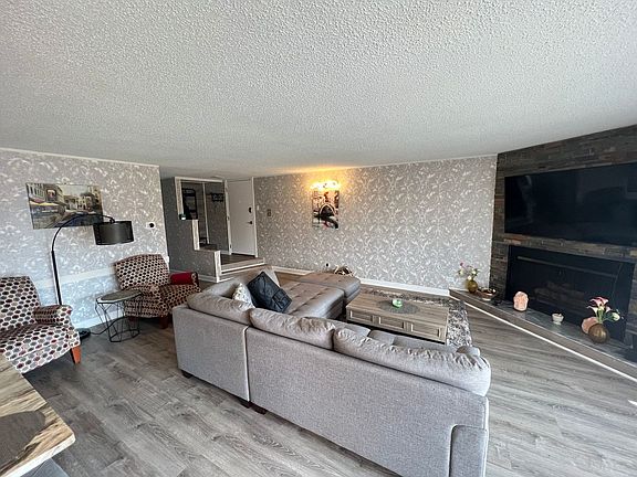 3rd image of 8245 Juniper Ct #37D