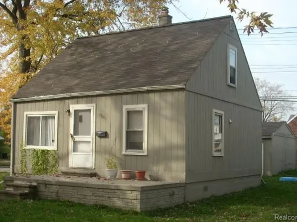 21613 Waltham Rd, Warren, MI 48089