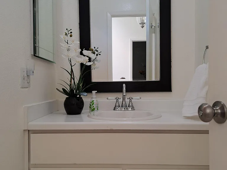 688 Racquet Club Cir — Photo 28