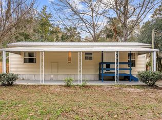 109 Barter Dr, Satsuma, FL 32189