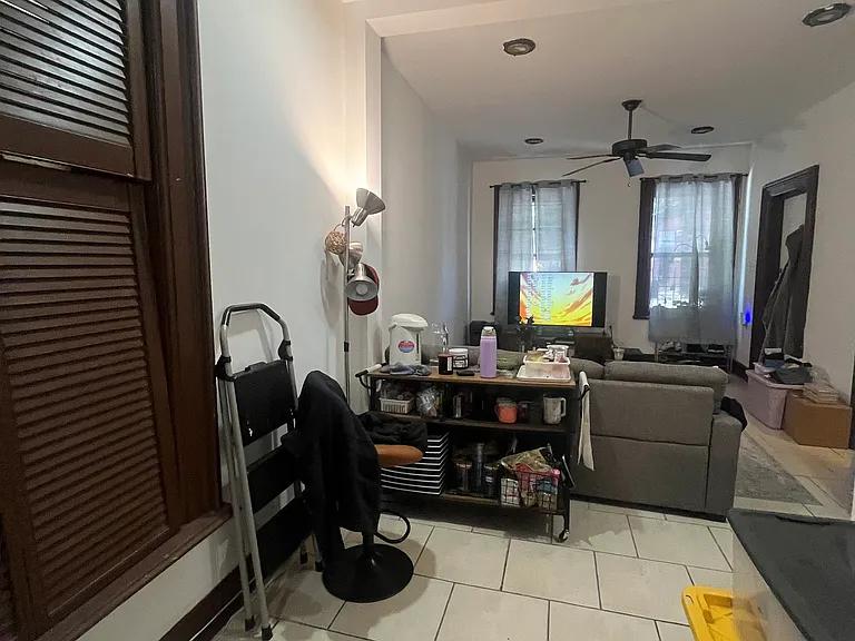 1619 S Loomis St #2 — Photo 6