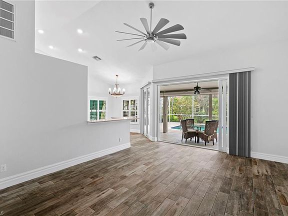 3rd image of 6676 Craven Hill WAY