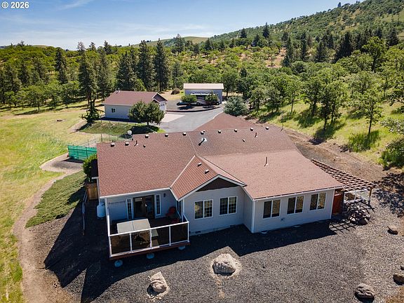 3rd image of 6065 Cherry Heights Rd