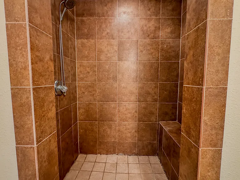 5662 Pamela Ct — Photo 23