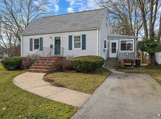 7 Lone Pine Path, Weymouth, MA 02188