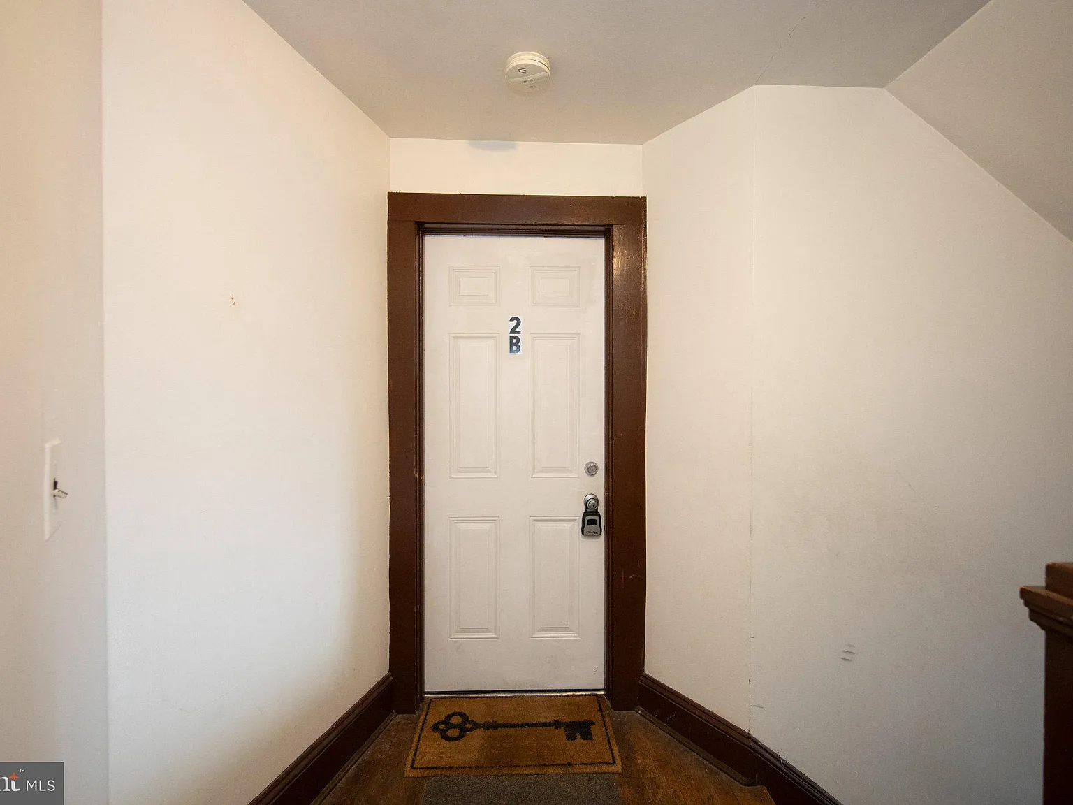 1 bed, 1.0 bath, 1295 sqft, $1,595 — Photo 3