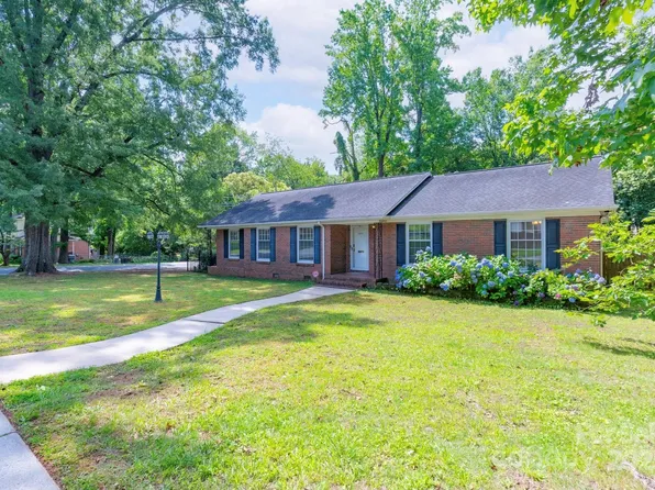 5720 Amity Pl, Charlotte, NC 28212