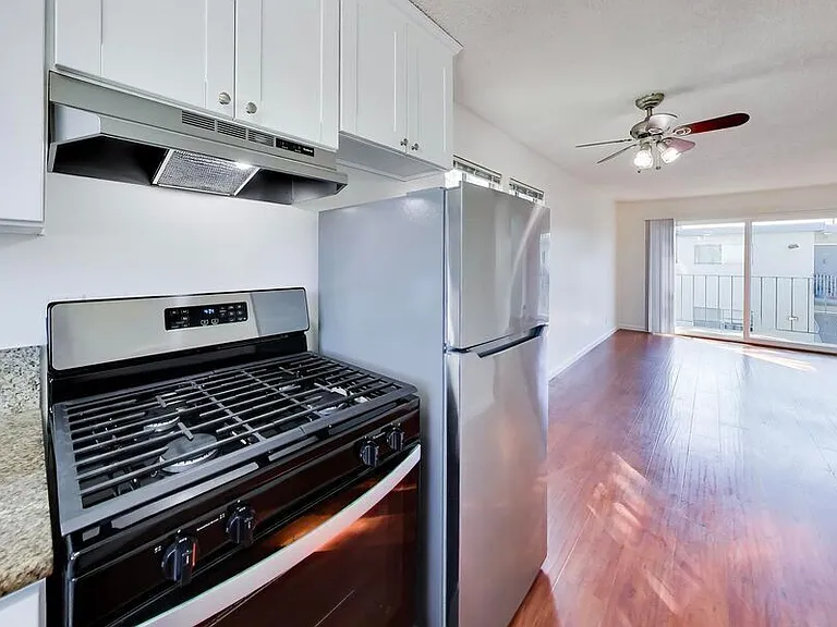 671 Vernon Street — Photo 7