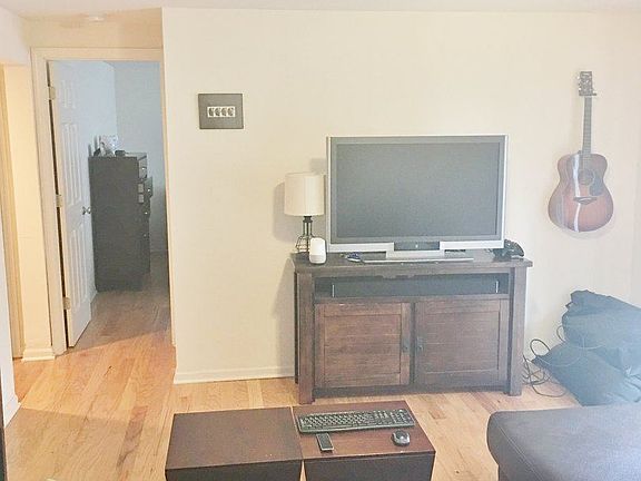 5th image of 3953 Warwick Blvd APT 5