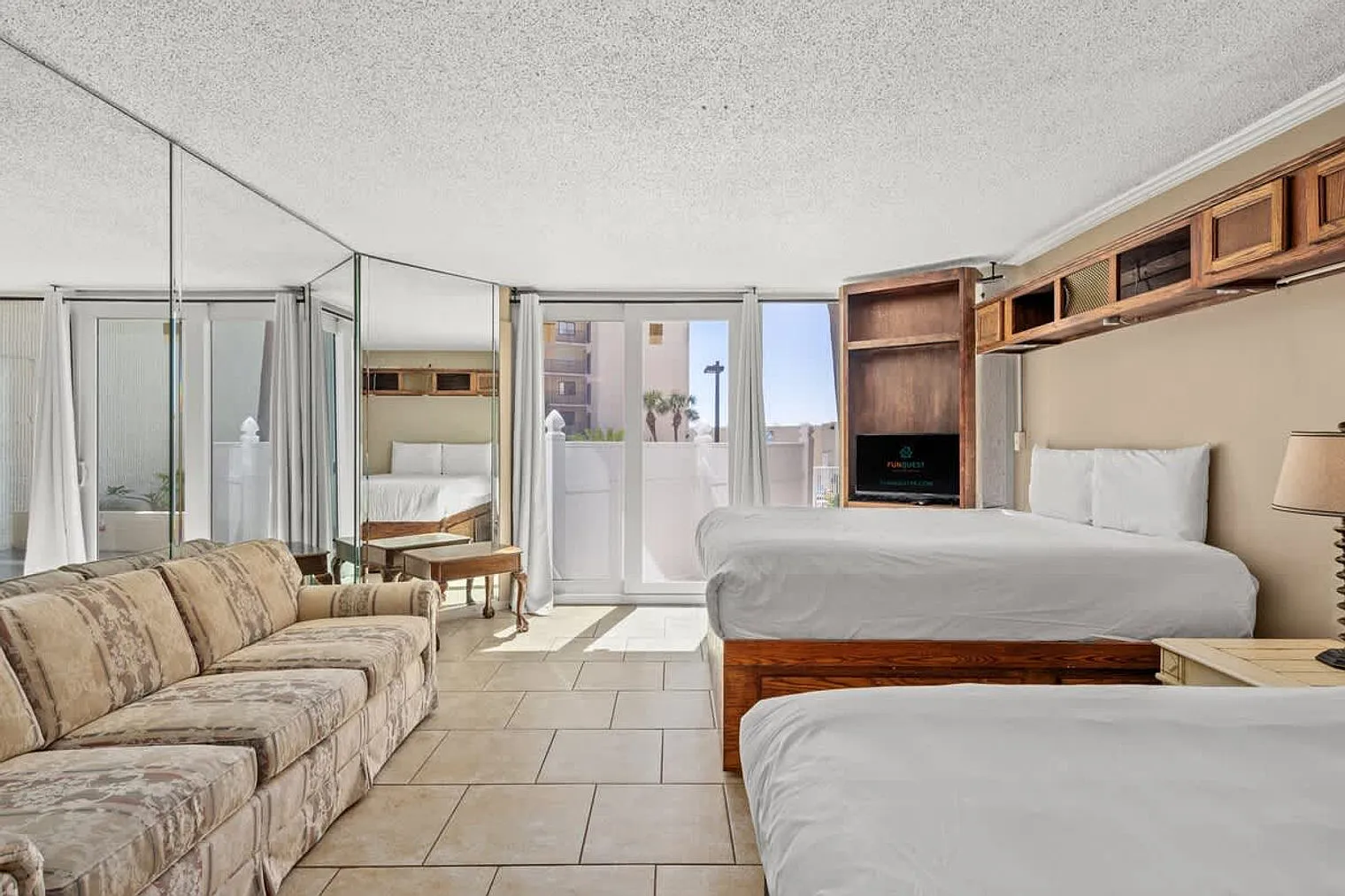 Studio, 1.0 bath, 484 sqft, $1,035 — Photo 4