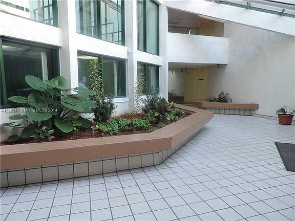 4th image of 11790 SW 18th St APT 205-3