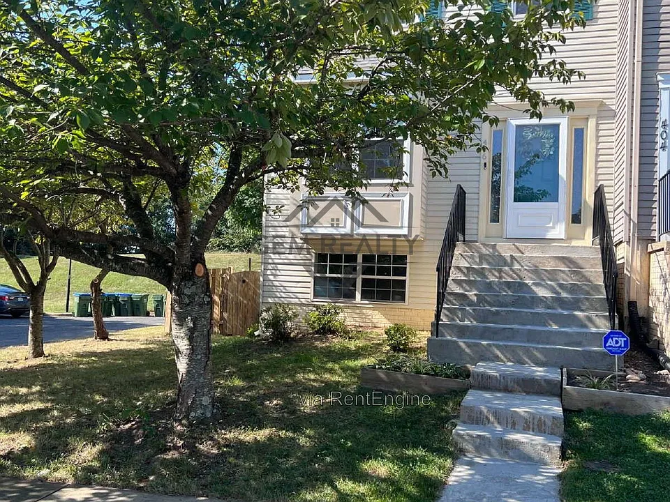 406 Falkirk Ct