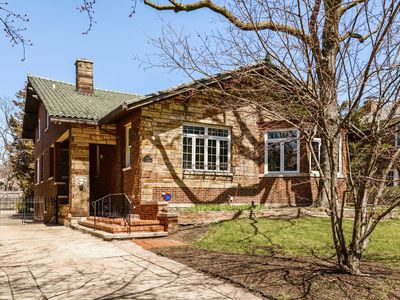 2130 W Pratt Blvd, Chicago, IL, 60645