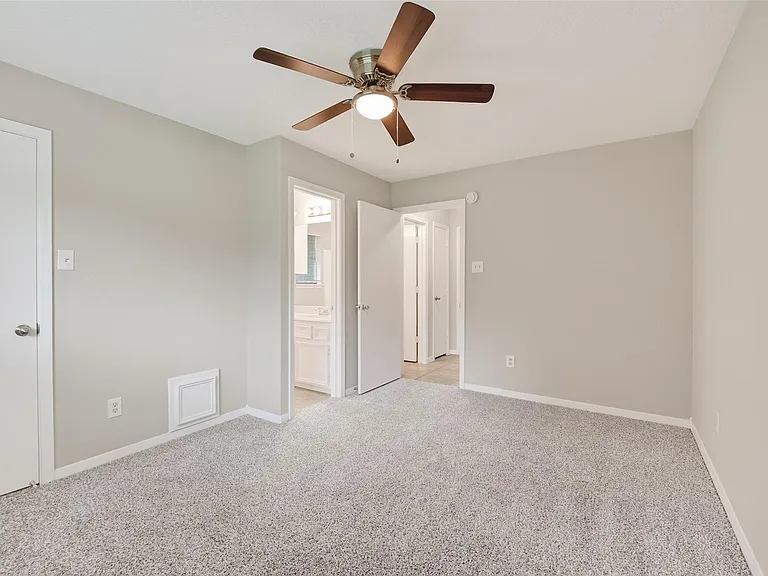 7429 Elbridge Ln — Photo 28