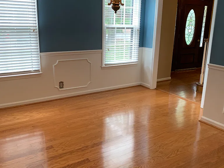 637 Sugartree Ln — Photo 6