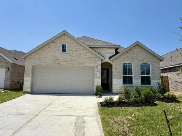 9327 Captain Terrace Dr, Baytown, TX 77521
