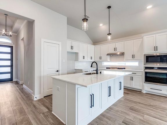 2nd image of 6113 White Creek Dr