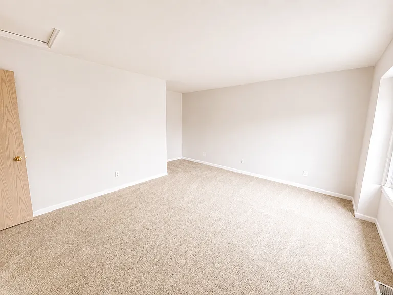 3330 Ward Ct — Photo 16