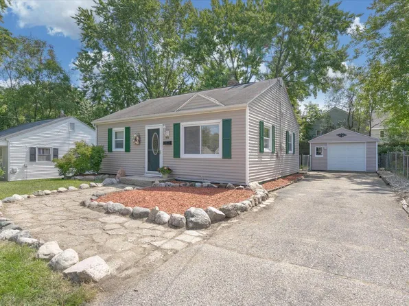 944 33rd St SW, Wyoming, MI 49509