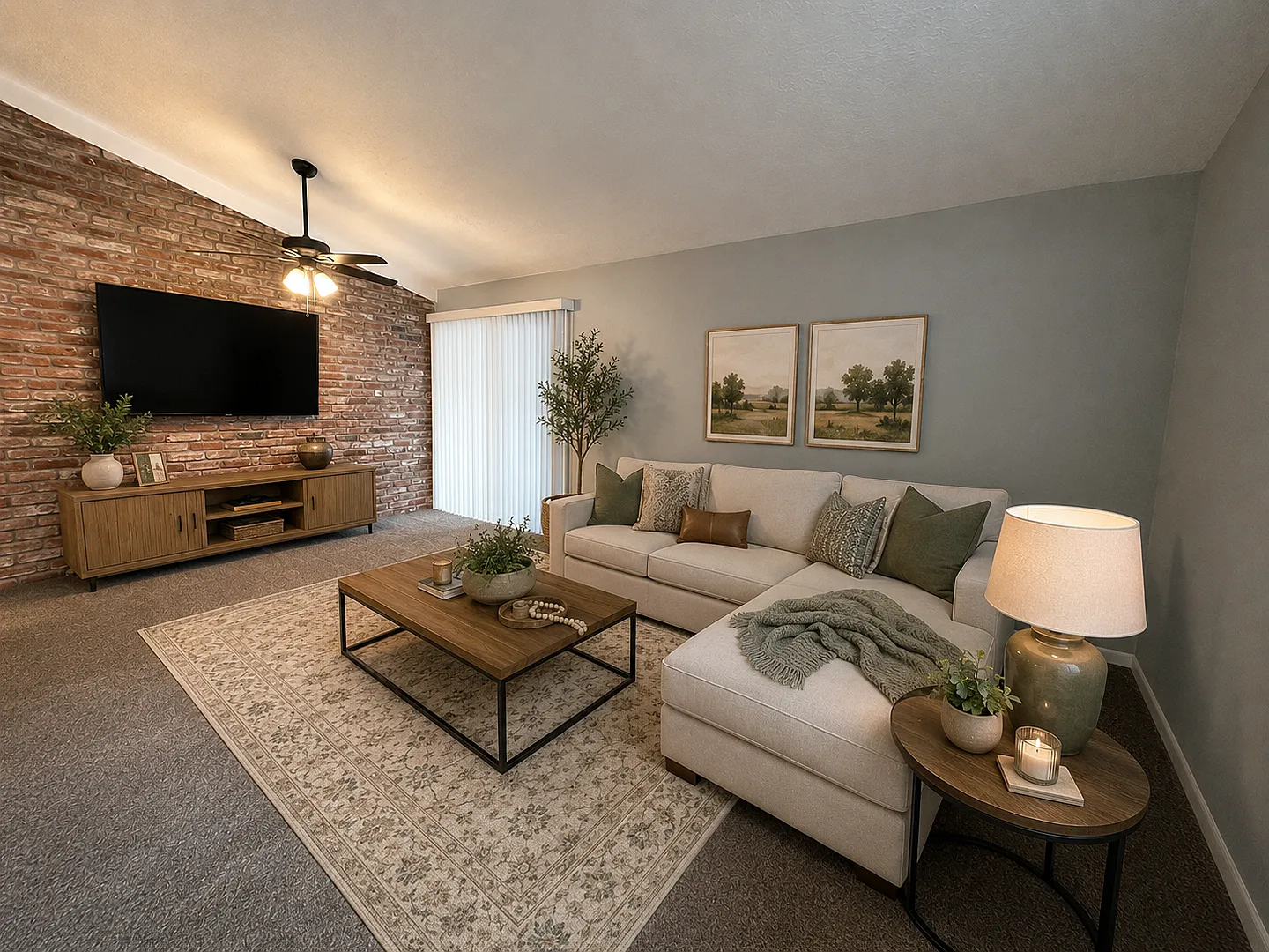 1 Bd 1 Bath Condo Total Electric! — Photo 2