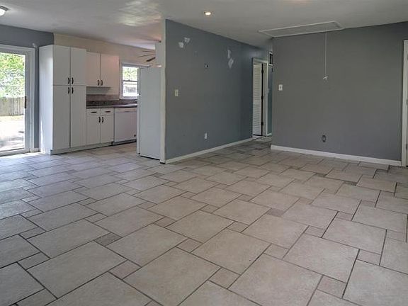 3rd image of 1016 Eastwind Ave