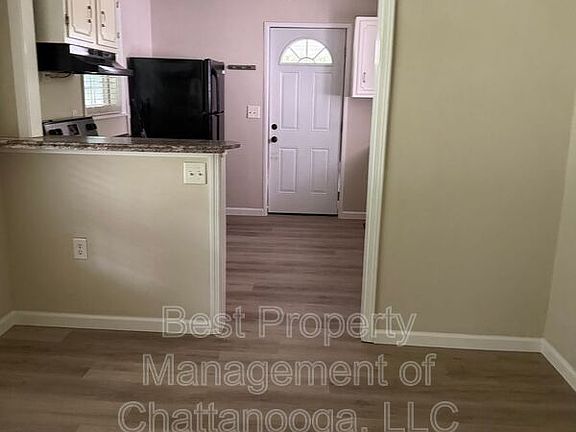 4th image of 133 Hogan Rd