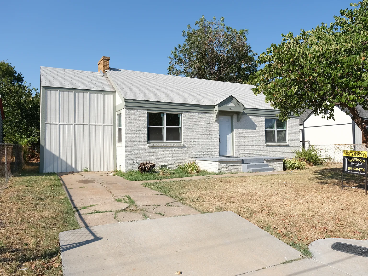 3 bed, 1124 sqft, $1,350 — Photo 1