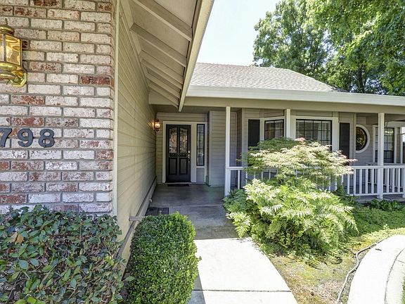 4th image of 1798 Corsica Dr
