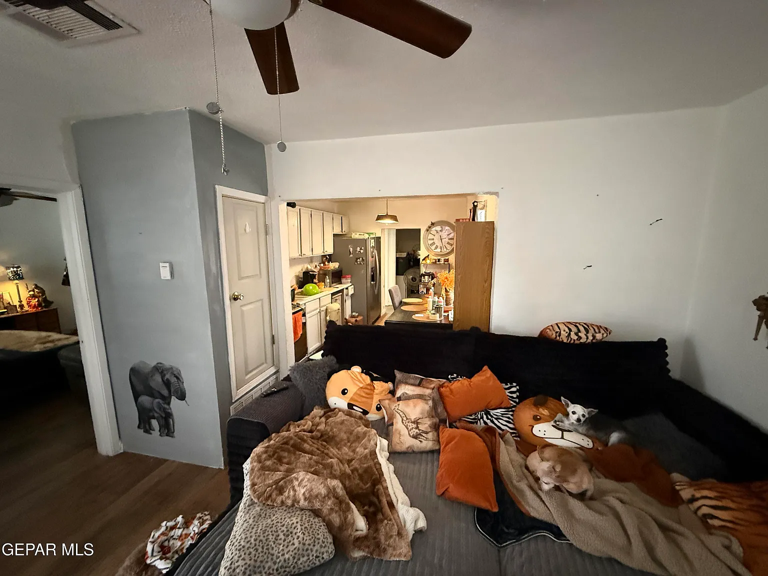 3 bed, 1.0 bath, 1210 sqft, $1,250 — Photo 3