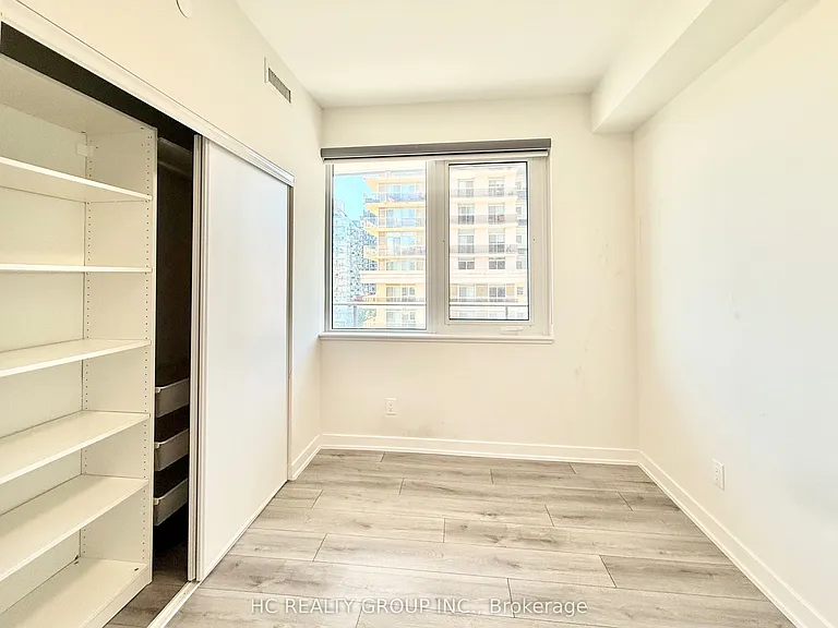 15 Ellerslie Ave #608 — Photo 6