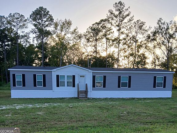 2nd image of 886 River Landing Rd