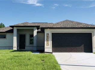 3202 3rd St SW, Lehigh Acres, FL 33976