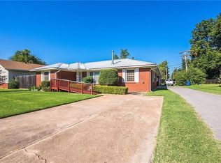 408 SW 4th St, Lindsay, OK 73052