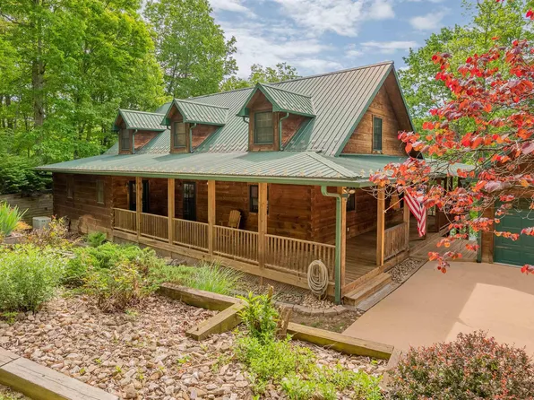 4167 Hemlock Cove Ln, Pulaski, VA 24301